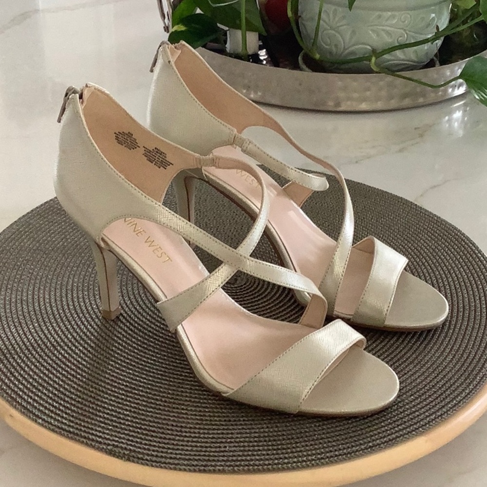 NEW Nine West Gold Strappy Heels